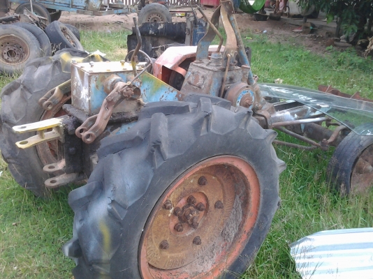 ขายตามสภาพโครงรถไถนังขับ ขายตามสภาพโครงรถไถนังขับ