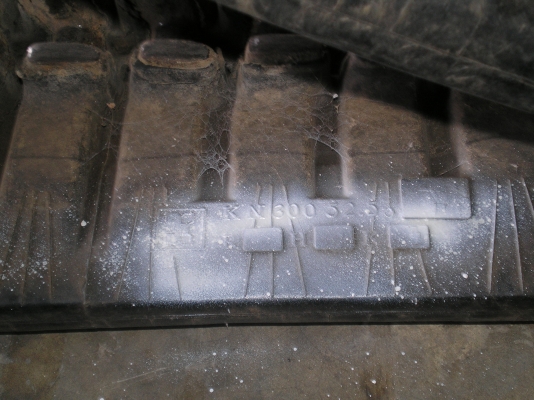 ขายแทรคยาง pc 25  คู่ละ  18000