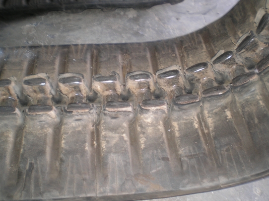 ขายแทรคยาง pc 25  คู่ละ  18000