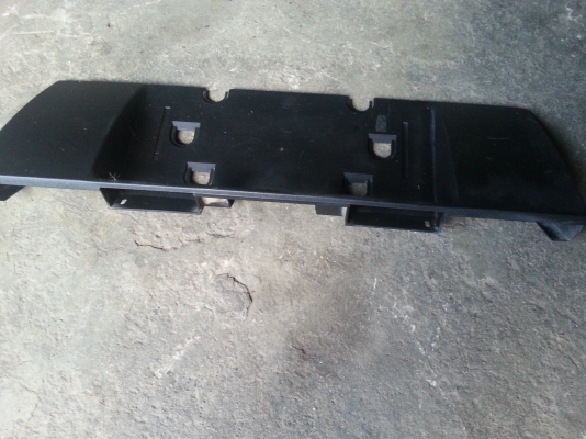 ขายช่องไส่ป้ายทะเบียนหลัง bmw e30