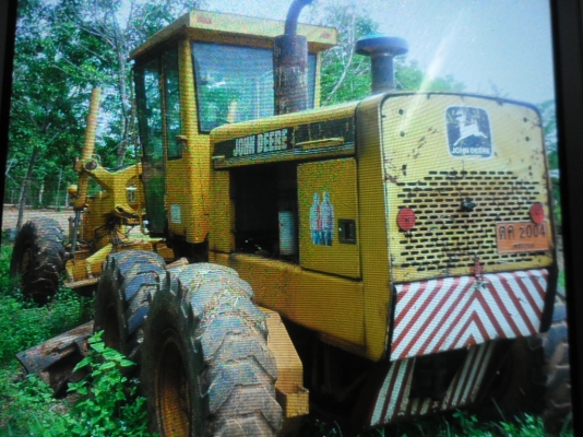 ขายรถเกรด JOHN DEERE รุ่น 772 BH 3 เพลาสวยเดิมๆเครืองดีปั้มดียางดี 6 เส้นเอกสารเล่มทะเบียน