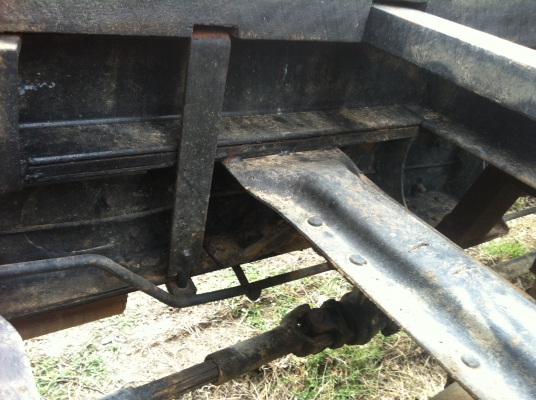 ขาย 200000 บาท หกล้อดัมพ์ ISUZU หัวยาวโบราณรุ่นแรกๆ ทะเบียนแจ้งจอดครับ