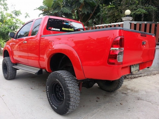 ขายดาวน์ vigo 2006 ขับ2ยกสูง ราคา 270000 ผ่อนต่อ 6240 อีก17งวด เครื่อง 1uz autoใส่ชุดยก9นิ้ว ยาง bf mud 285/75/16 โช้ค profender subtank