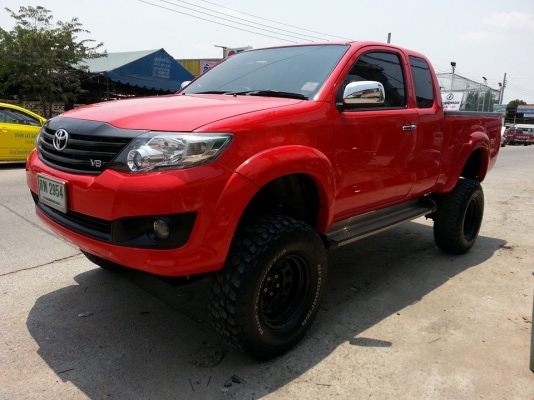 ขายดาวน์ vigo 2006 ขับ2ยกสูง ราคา 270000 ผ่อนต่อ 6240 อีก17งวด เครื่อง 1uz autoใส่ชุดยก9นิ้ว ยาง bf mud 285/75/16 โช้ค profender subtank