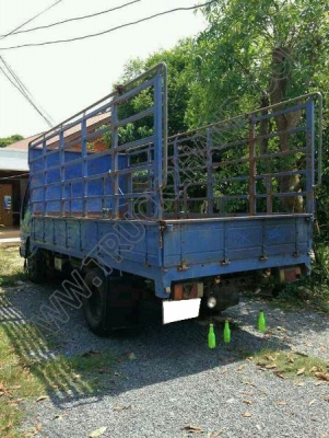 รถบรรทุก6ล้อ IZUSU NKR กระบะคาโก้คอกสูง