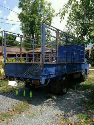รถบรรทุก6ล้อ IZUSU NKR กระบะคาโก้คอกสูง