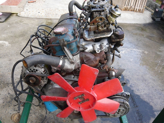 ขายเครื่องเบนซินขับหลังA15 5สปีด