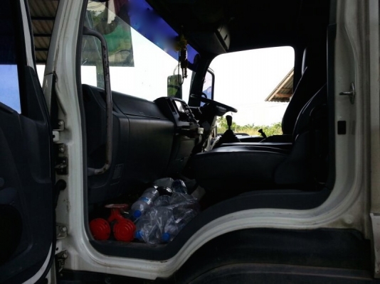 รถอีซูซุ 10 ล้อ ตู้เย็น 300 แรงม้า ปี 52  สนใจติดต่อ 081 - 6079515