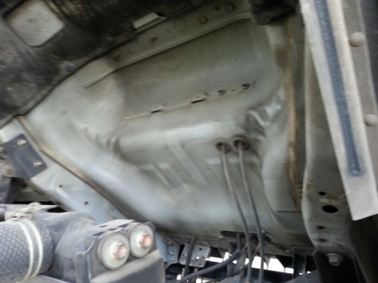 รถอีซูซุ 10 ล้อ ตู้เย็น 300 แรงม้า ปี 52  สนใจติดต่อ 081 - 6079515