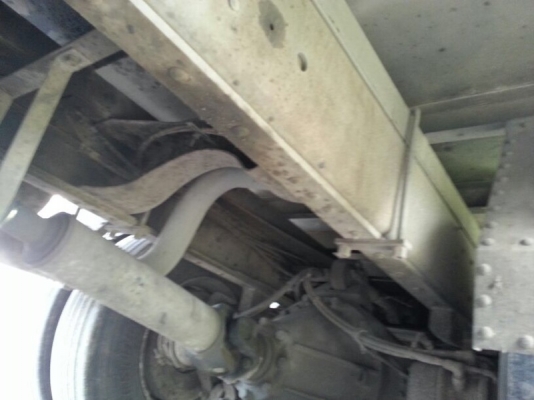 รถอีซูซุ 10 ล้อ ตู้เย็น 300 แรงม้า ปี 52  สนใจติดต่อ 081 - 6079515