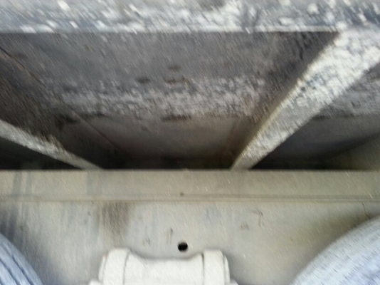 รถอีซูซุ 10 ล้อ ตู้เย็น 300 แรงม้า ปี 52  สนใจติดต่อ 081 - 6079515