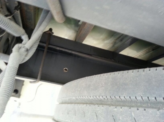 รถอีซูซุ 10 ล้อ ตู้เย็น 300 แรงม้า ปี 52  สนใจติดต่อ 081 - 6079515