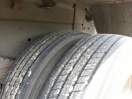 รถอีซูซุ 10 ล้อดั้ม 360 แรงม้า. ปี 54 ( ขายแม่ , ลูก ) สนใจติดต่อ 081 - 6079515 รถอีซูซุ 10 ล้อดั้ม 360 แรงม้า. ปี 54 ( ขายแม่ , ลูก ) สนใจติดต่อ 081 - 6079515