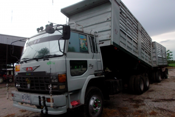 ขายด่วนรถสิบล้อดรั้มเกษตรแม๋ลูกเครือง260แรงม้าเทอโบอินเตอ