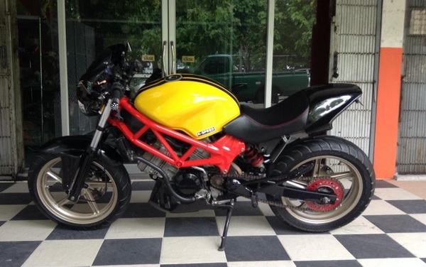 ด่วนๆเลยครับ Honda Vtr250แต่งDucatiของสำนักK-Speed