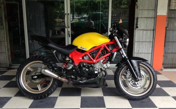 ด่วนๆเลยครับ Honda Vtr250แต่งDucatiของสำนักK-Speed