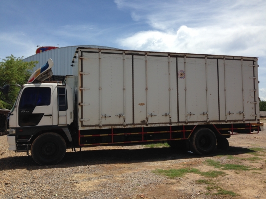 HINO  FF1J  สมอทอง ปี 2545  ตู้ 10 บาน  ยาว 7.20 เมตร เครื่อง 220 แรง