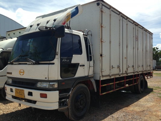 HINO  FF1J  สมอทอง ปี 2545  ตู้ 10 บาน  ยาว 7.20 เมตร เครื่อง 220 แรง