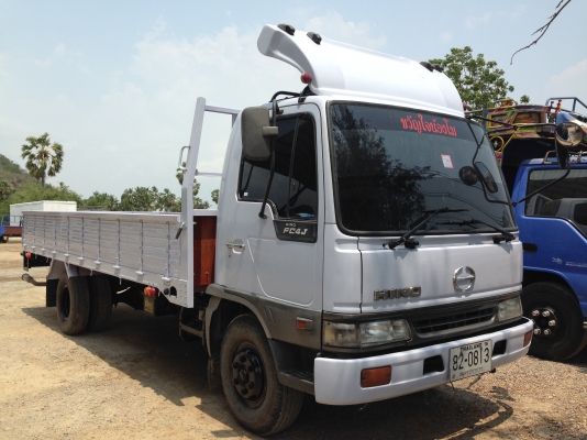 HINO  FC4J  สมอเงิน  ปี 2542  ยาว 5.50 เมตร เครื่อง 140 แรง  กะบะคาร์โก้ต่อใหม่ทั้งลูก