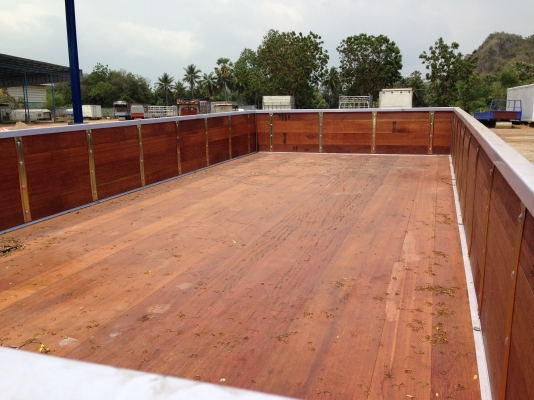 HINO  FC4J  สมอเงิน  ปี 2542  ยาว 5.50 เมตร เครื่อง 140 แรง  กะบะคาร์โก้ต่อใหม่ทั้งลูก