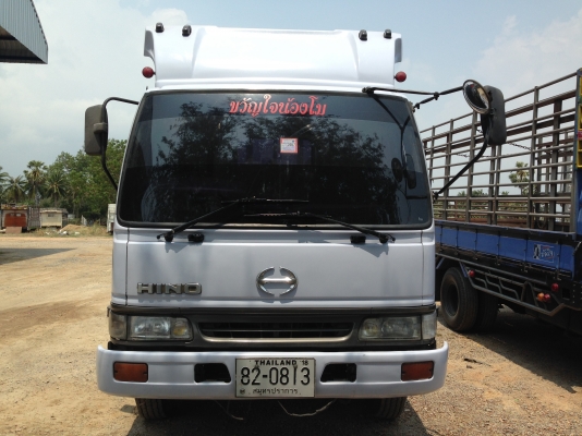 HINO  FC4J  สมอเงิน  ปี 2542  ยาว 5.50 เมตร เครื่อง 140 แรง  กะบะคาร์โก้ต่อใหม่ทั้งลูก