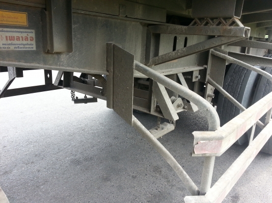 SMM สามเพลาดั้ม  ยางเพิ่งเปลี่ยนมาใหม่เป็นยางเรเดียล 6 เส้นค่ะ