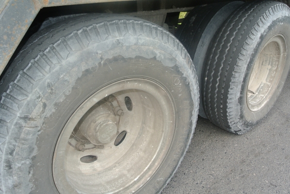 SMM สามเพลาดั้ม  ยางเพิ่งเปลี่ยนมาใหม่เป็นยางเรเดียล 6 เส้นค่ะ