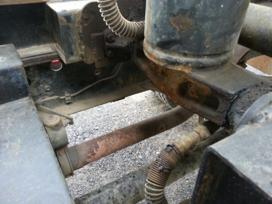 รถฮีโน่ 6 ล้อดั้ม FC9J 150 แรงม้า ปี 52  ( รถวิ่ง 9x,xxx กม. )  สนใจติดต่อ  081 - 6079515