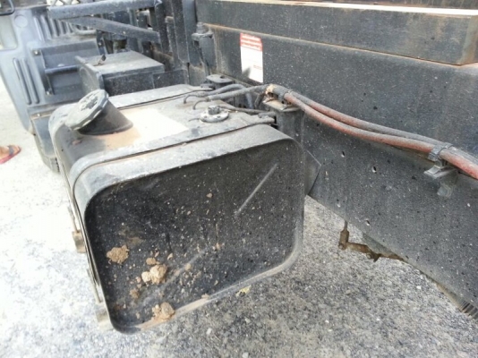 รถฮีโน่ 6 ล้อดั้ม FC9J 150 แรงม้า ปี 52  ( รถวิ่ง 9x,xxx กม. )  สนใจติดต่อ  081 - 6079515