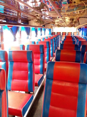 ขายรถบัส 10 เมตร ด่วน (ทรงชั้นครึง)