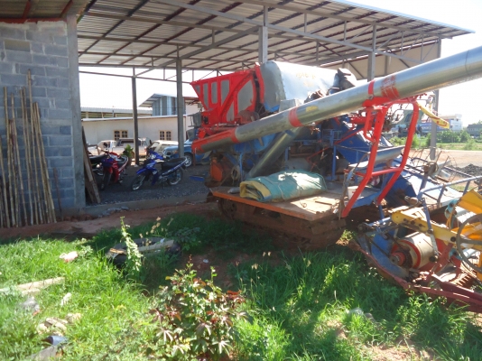 รถเกี่ยวข้าว