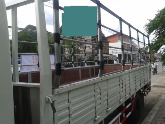 กระบะรั่วใหม่สวยพร้อมใช้งาน เจ้าของกำลังจะยกลงจากรถอีโน่ 500  ความยาว 5.6 ม