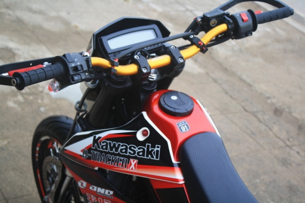 __Dtracker 250 ปี 2010 สีขาว-แดง $ 98,000__ __Dtracker 250 ปี 2010 สีขาว-แดง $ 98,000__