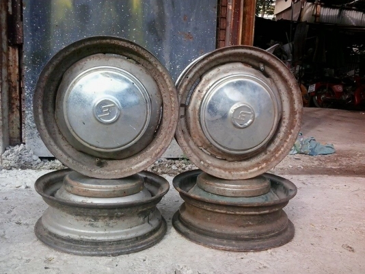 ขายล้อเดิม มาสด้า 1000 พร้อมฝาตบ คบ 4 ล้อเลยครับ