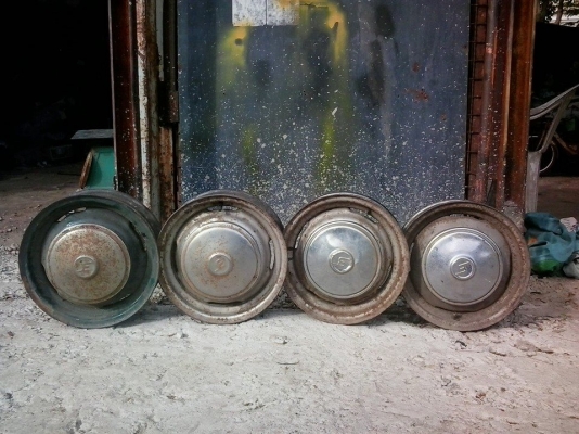 ขายล้อเดิม มาสด้า 1000 พร้อมฝาตบ คบ 4 ล้อเลยครับ