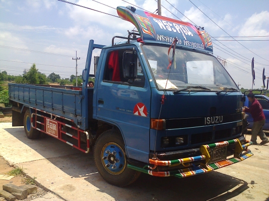 รถ อีซูซุ NPR115แรง รถห้าง ยาว5เมตร ทะเบียนชุดพร้อมโอน ครับท่าน