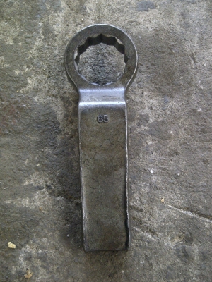 ขาย...ประแจแหวนเบอร์65