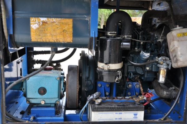 ขายเครื่องฉีดน้ำแรงดัดสูง3สูบKUBOTA อุปกรณ์ครบ สวยเดิมจากญี่ปุ่น ยังไม่เคยใช้ในไทย 45,000เท่านั้น