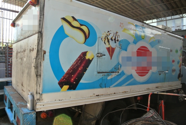 ISUZU NKR เฉพาะหัวคัซซี