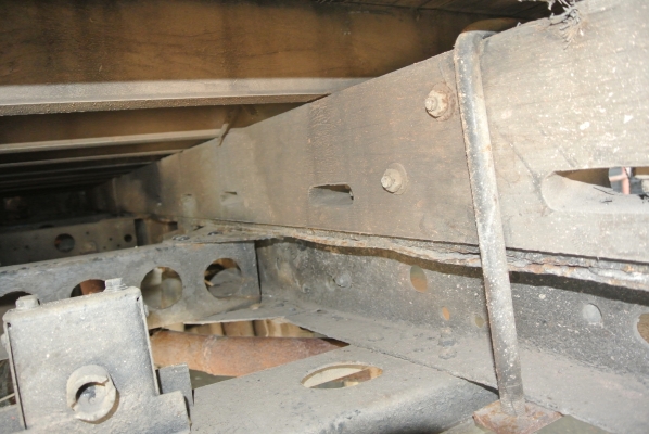 ISUZU NKR เฉพาะหัวคัซซี