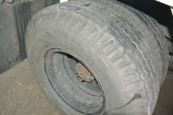 ISUZU NKR เฉพาะหัวคัซซี