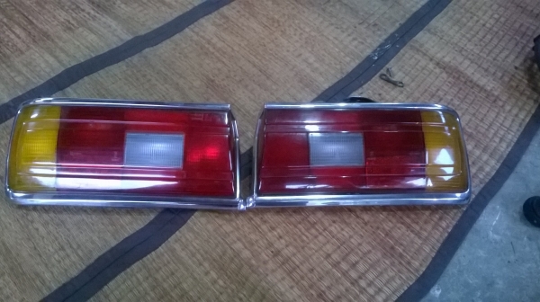 ไฟท้าย BMW E12 520