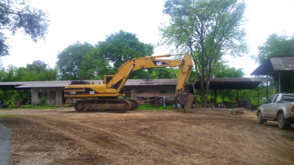 รถแบคโฮ CAT 330 B รุ่นอาร์มพิเศษ รถทำงานดี มีเอกสารอินวอยล์ ช่วงล่างสวยเต็มร้อย.