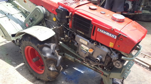 รถพรวนดิน