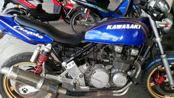 ขายkawazaki ซับไฟล์ 400 ทะเบียนแท้ เครื่องดีทำมาแล้ว คาบูต้องเปลียน ภาษีเต็ม 45000 0811160919