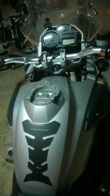 ขาย bmw r1200gs ปี 2008 รถศูนย์บาร์เซโลน่า รัชดา ทะเบียนแท้ ภาษีเต็ม สภาพสมบูรณ์ ABS รถสวย พร้อมใช้ ขาย 780000  0811160919