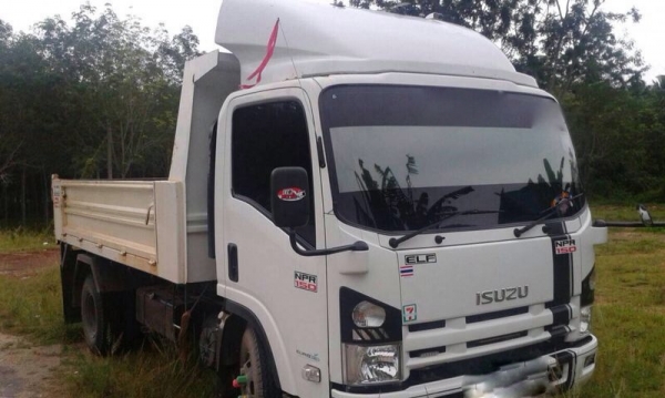 รถอีซูซุ 6 ล้อดั้ม 150 แรงม้า ปี 55 สนใจติดต่อ 081 - 6079515 รถอีซูซุ 6 ล้อดั้ม 150 แรงม้า ปี 55 สนใจติดต่อ 081 - 6079515