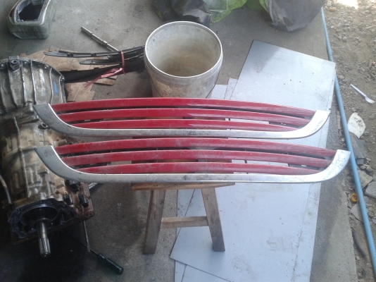 ขายกันชนหน้าหลัง กระจังหน้า สเกิดร์ข้าง คิ้วล้อ ของมินิคูเปอร์สีแดง2500