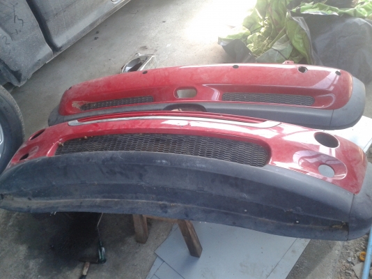 ขายกันชนหน้าหลัง กระจังหน้า สเกิดร์ข้าง คิ้วล้อ ของมินิคูเปอร์สีแดง2500