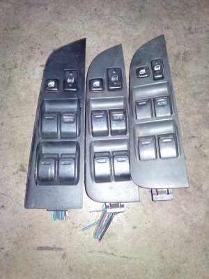 สวิทกระจกเออี 111